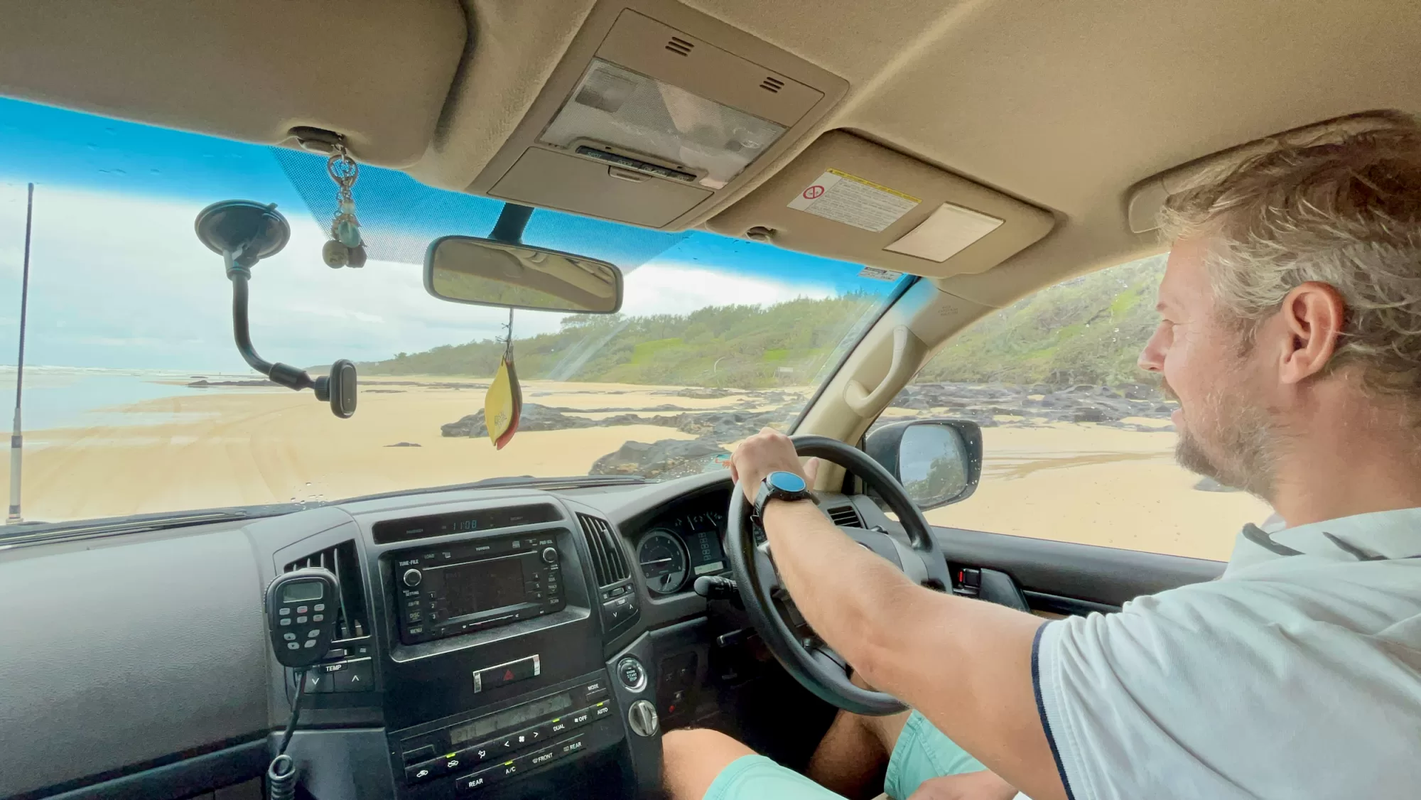 Beach driving K´Gari Fraser Island QLD